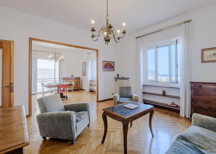 4 Bedroom Awesome In * Imperia