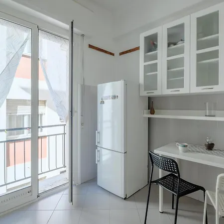 4 Bedroom Awesome In Apartment