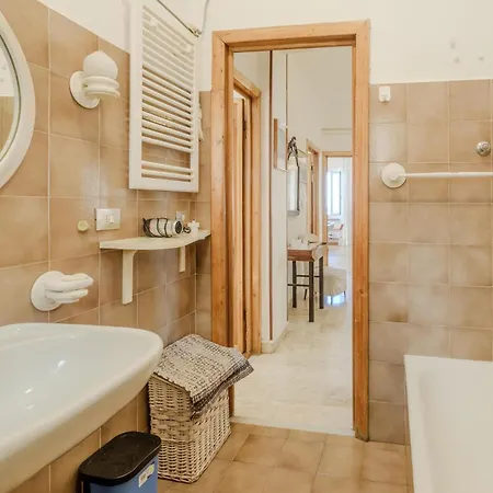 4 Bedroom Awesome In * Imperia