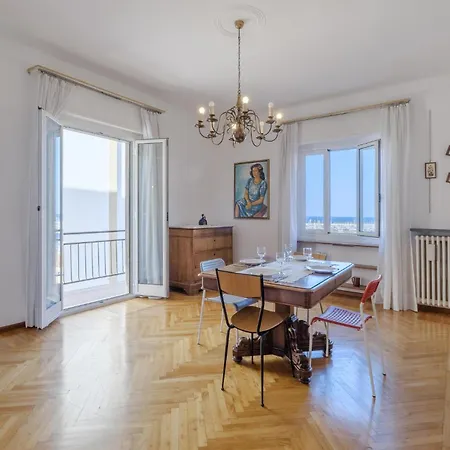 4 Bedroom Awesome In Imperia