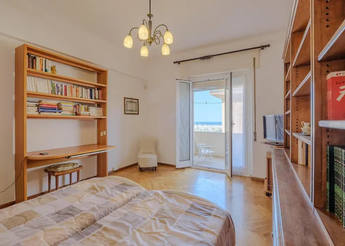 4 Bedroom Awesome In Imperia