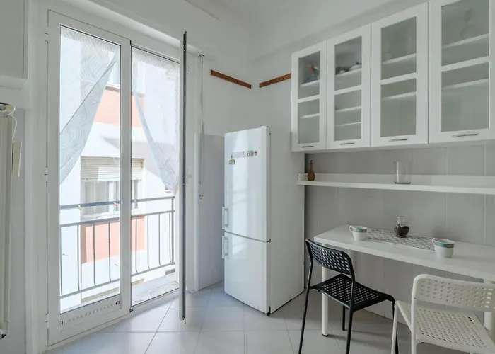 4 Bedroom Awesome In Apartment